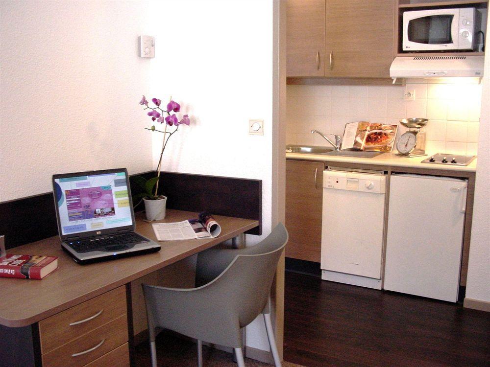 Aparthotel City Residence Aix-En-Provence 2*
